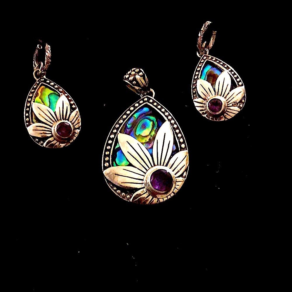 Silver set with abalone pearl and amethyst🌸earrings with pendant 🌺